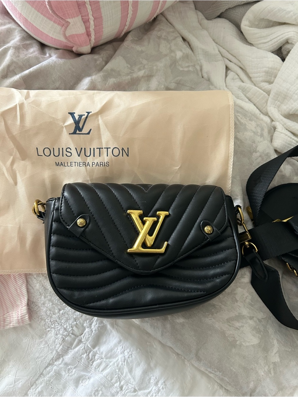 Source Unknown Black Quilted Crossbody with Gold LV Plaque